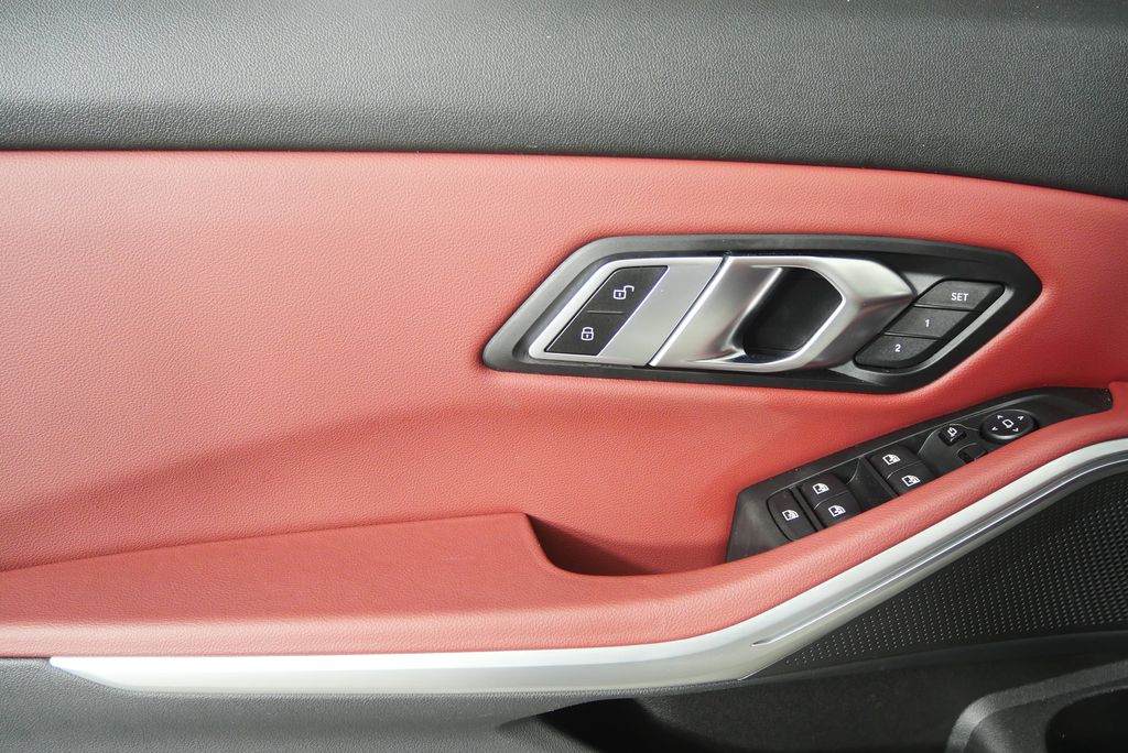 Thumbnail: 2022 BMW 3 Series - 8