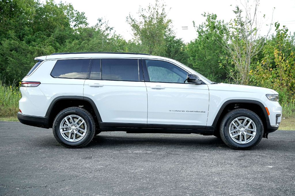 New Car 2025 Jeep Grand Cherokee L  Laredo For Sale Under $40,000 In Taylor, Texas