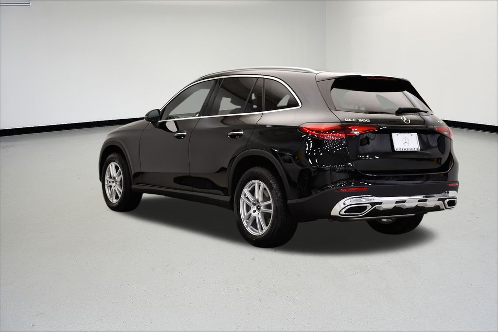 Thumbnail: 2025 Mercedes-Benz GLC - 3