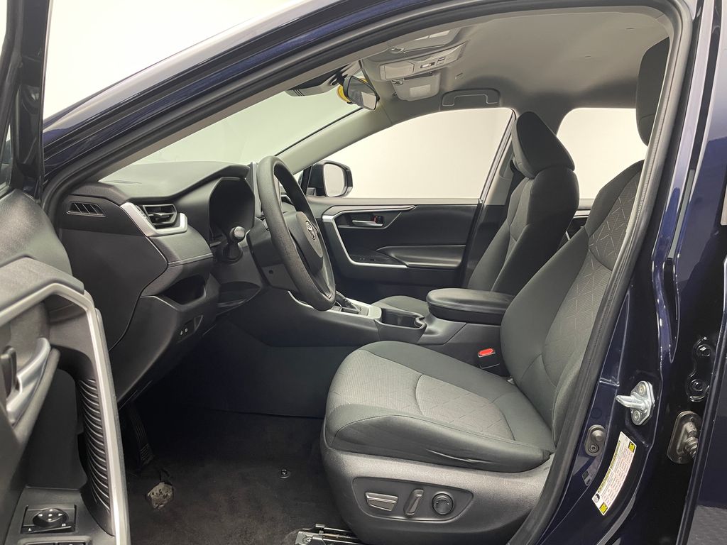 2023 Toyota RAV4 XLE 14