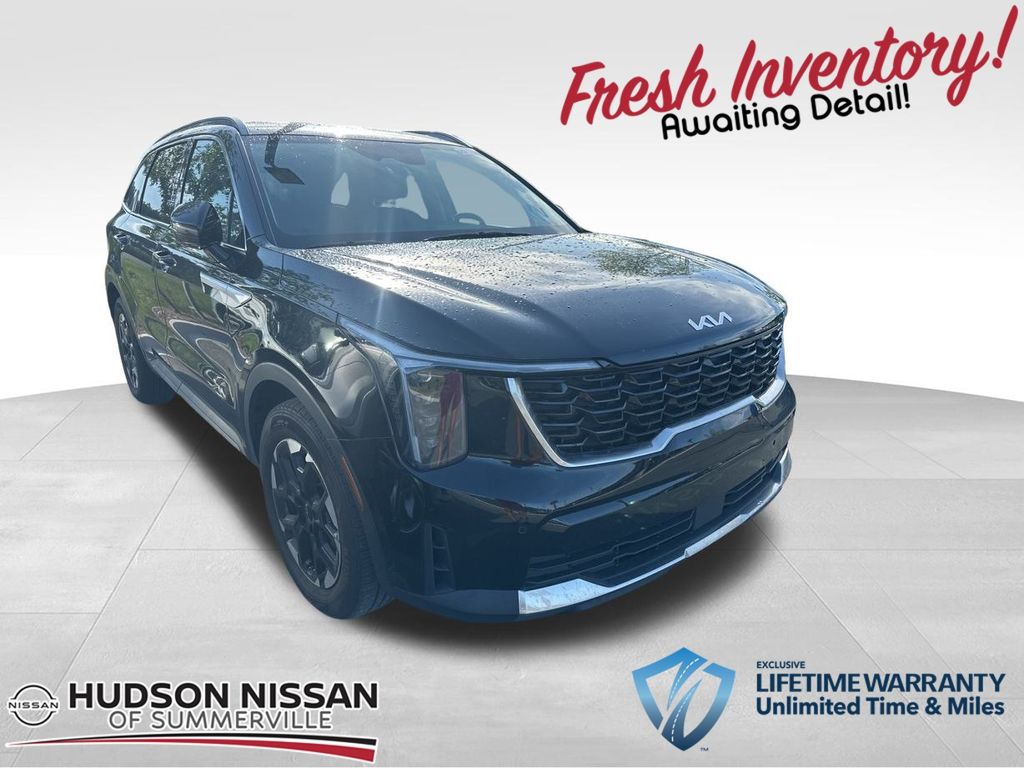 2024 Ebony Black Kia Sorento S SUV