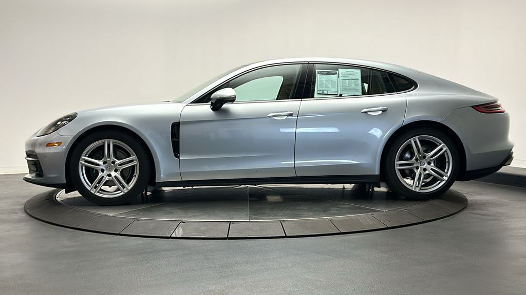 2020 Porsche Panamera Base 4