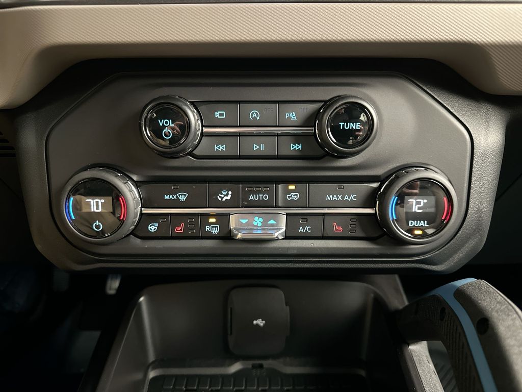 Thumbnail: 2024 Ford Bronco - 12