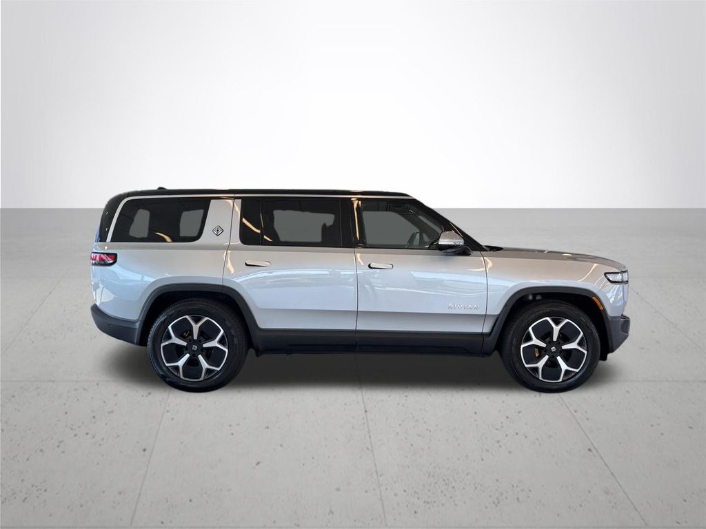 2024 Rivian R1S Adventure