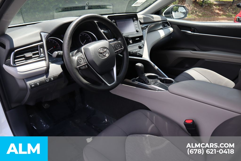 2023 Toyota Camry LE photo 9