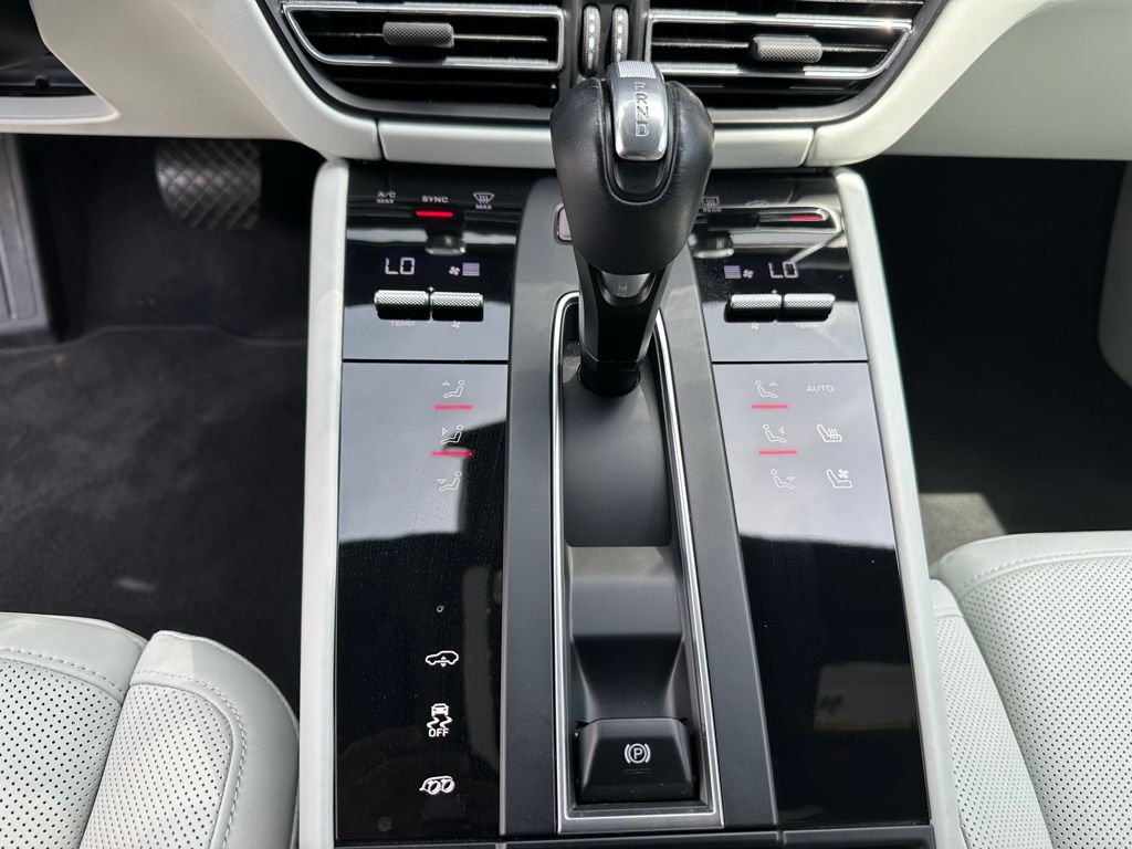 2022 Porsche Macan GTS 23