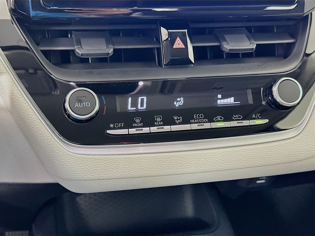 Thumbnail: 2025 Toyota Corolla - 16