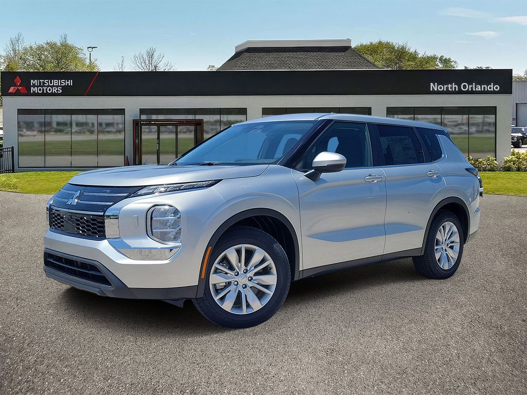 2026 Mitsubishi Outlander ES