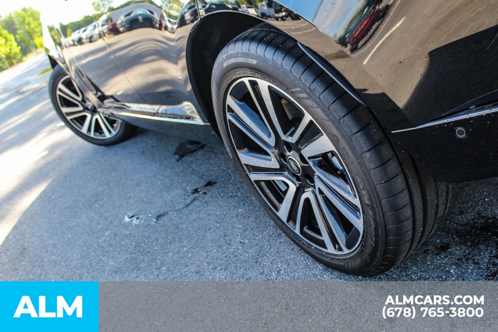 Used 2023 Black Land Rover SE image 15