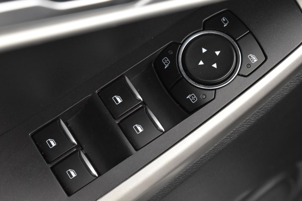 Thumbnail: 2023 Ford Explorer - 11