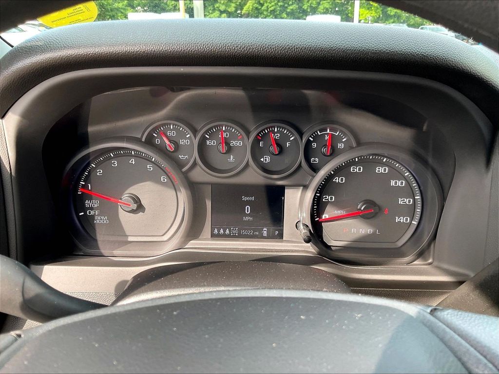 2025 Chevrolet Silverado 1500 — photo 24