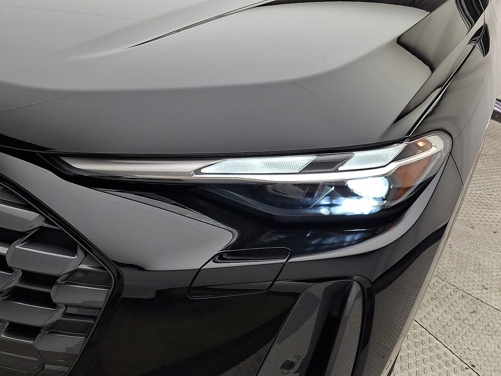 Thumbnail: 2025 Audi Q5 - 9
