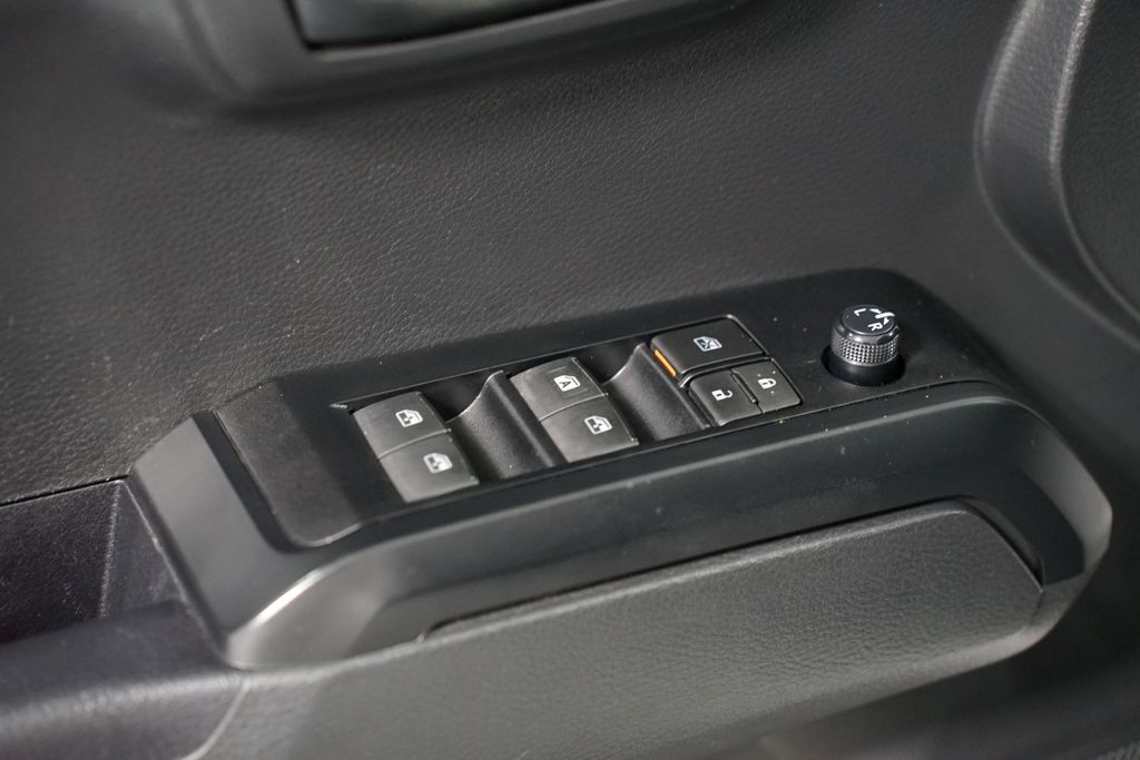 Thumbnail: 2023 Toyota Tacoma - 28