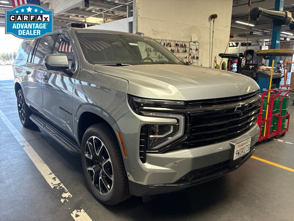 Sterling Gray Metallic 2026 Chevrolet Suburban SUV / Crossover Four-Wheel Drive