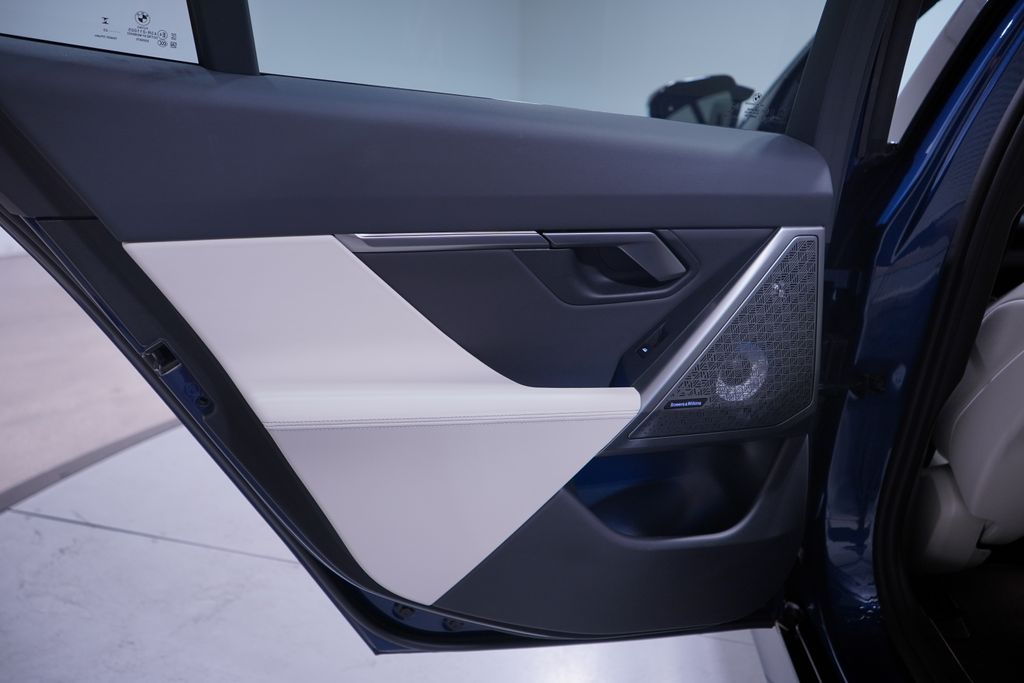 Thumbnail: 2024 BMW i5 - 15