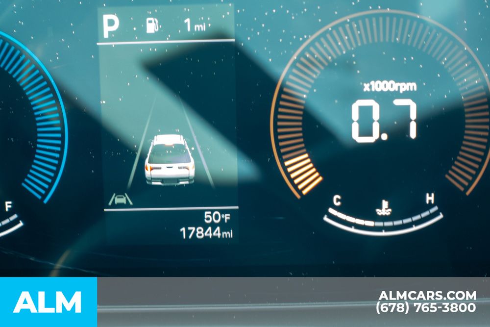 Used 2025 Black Hyundai SE image 40