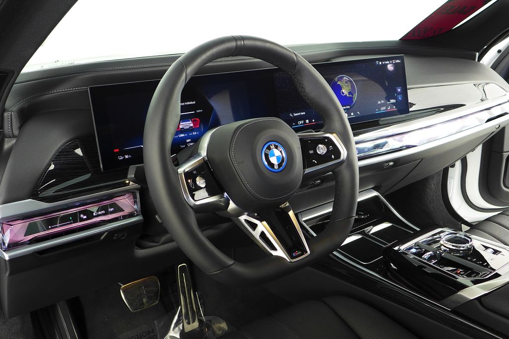 Thumbnail: 2025 BMW i7 - 29