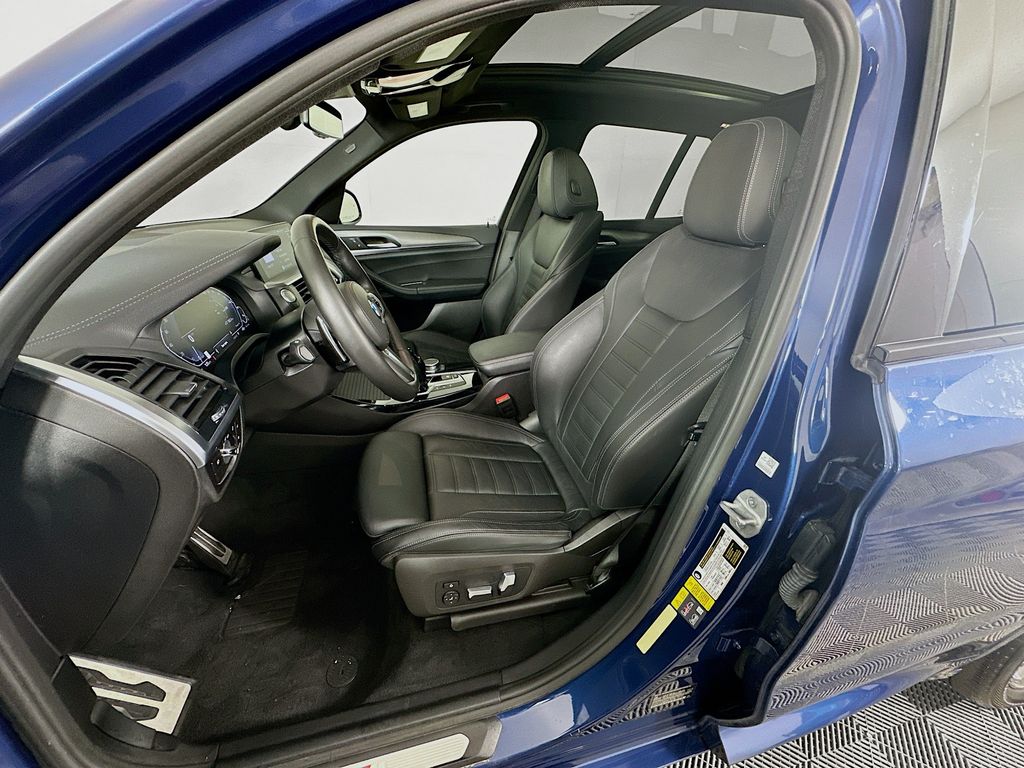 Thumbnail: 2021 BMW X3 - 21