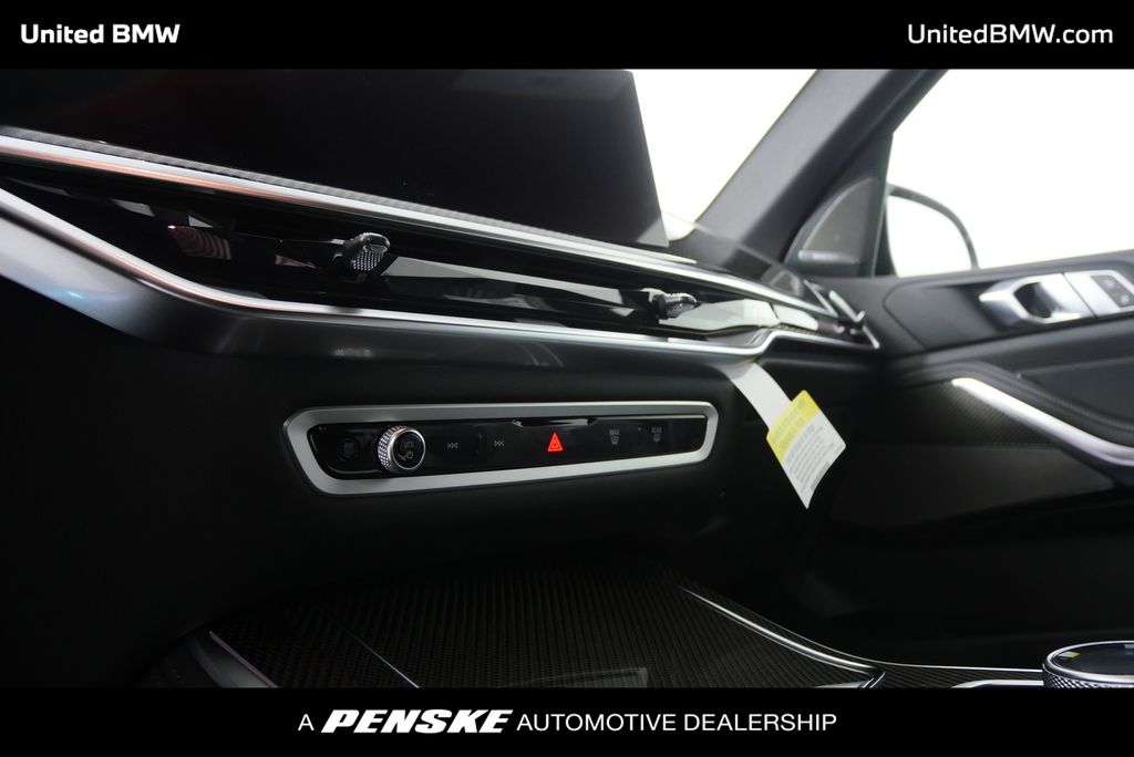 Thumbnail: 2026 BMW X5 - 21