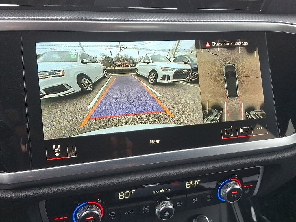 Thumbnail: 2025 Audi Q3 - 19