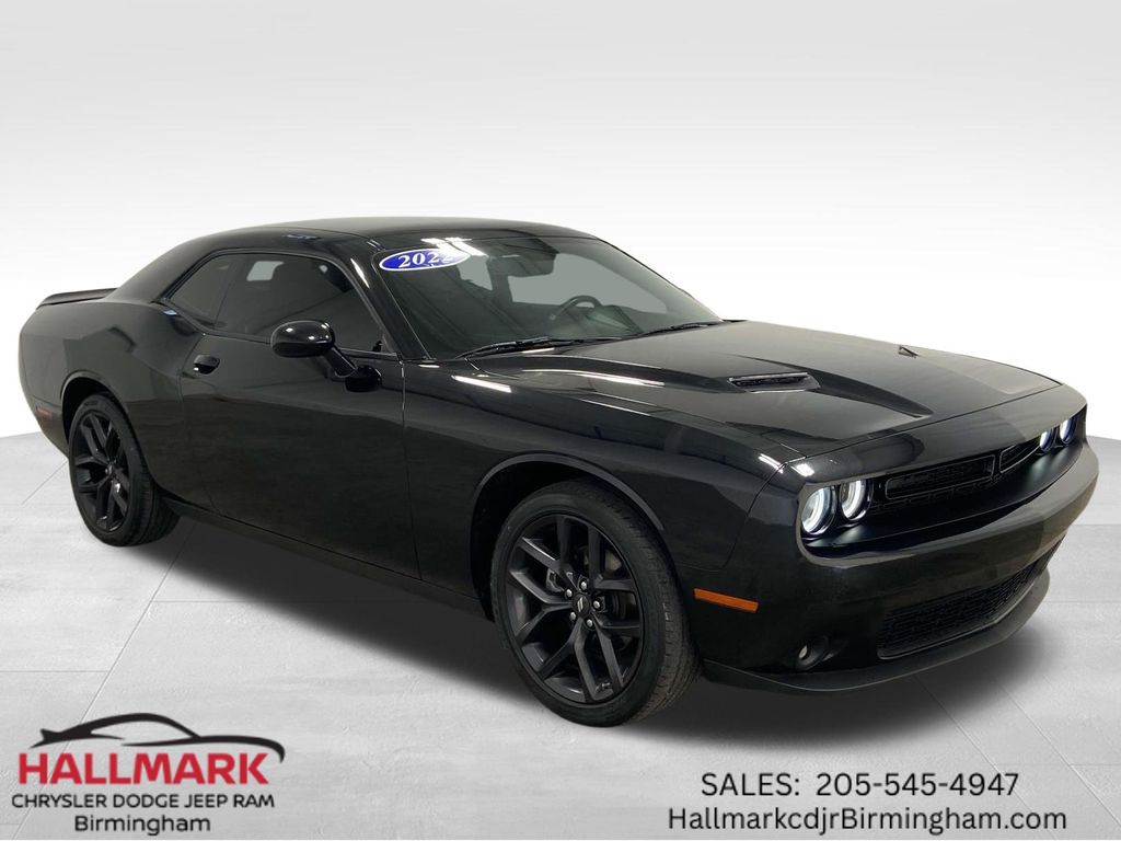 2022 Dodge Challenger SXT