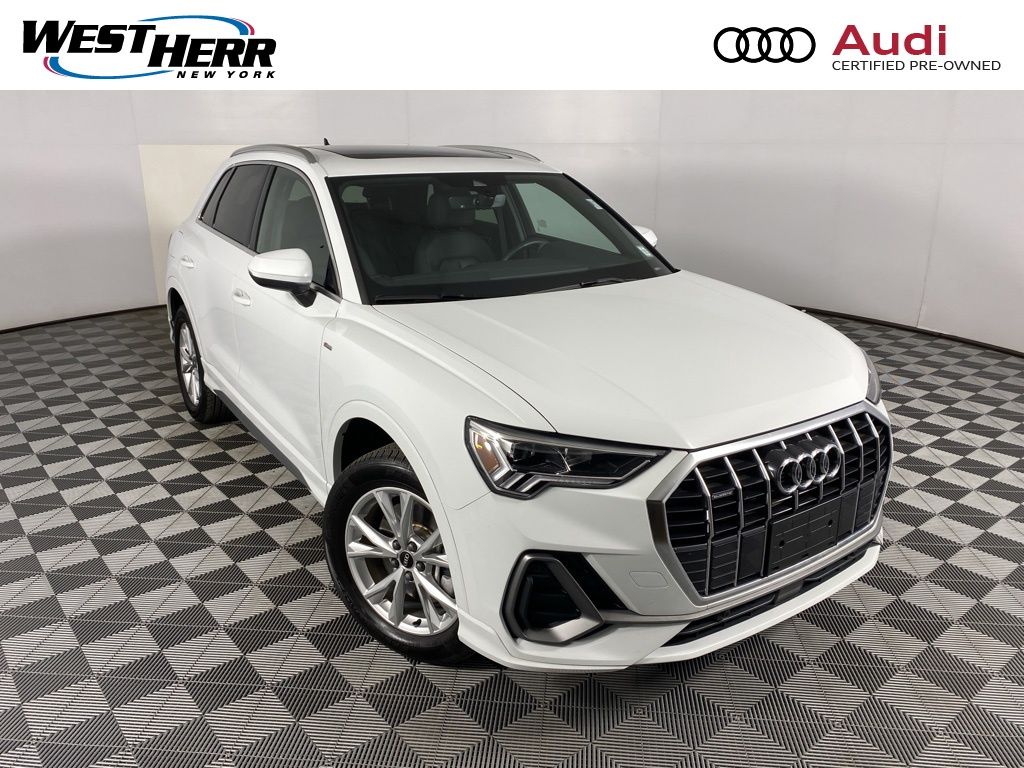 2025 Audi Q3 S Line Premium's photo