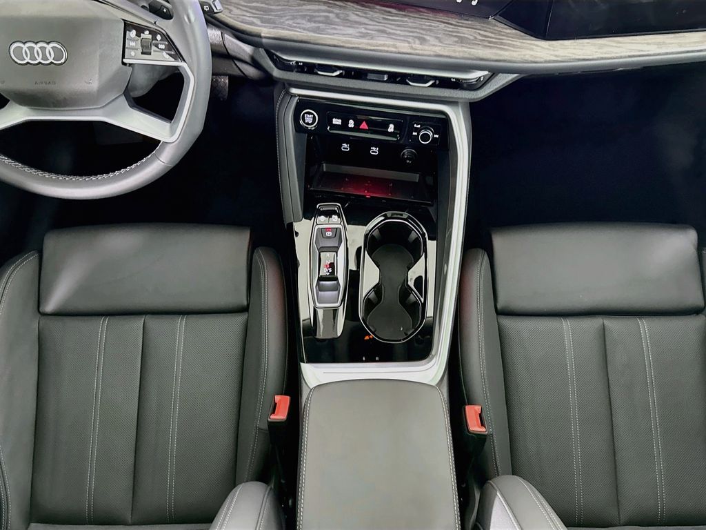 Thumbnail: 2026 Audi Q5 - 16