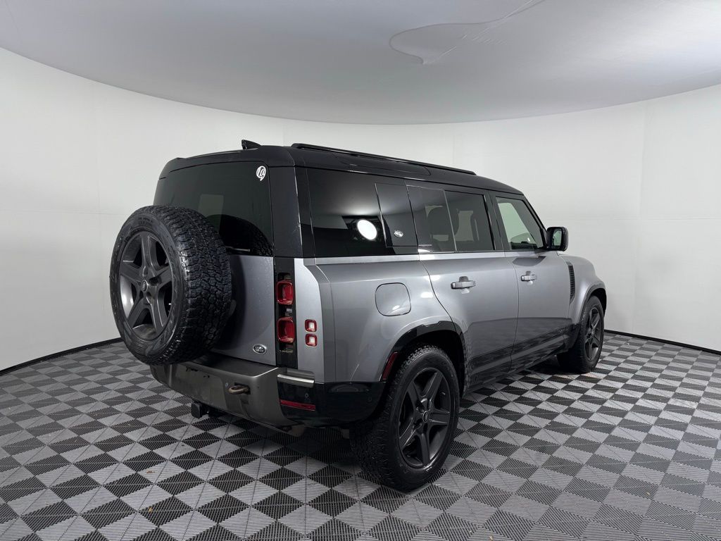 Thumbnail: 2021 Land Rover Defender - 5