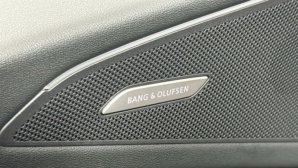2025 Audi Q6 e-tron Premium 24