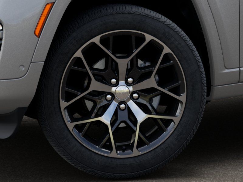 New 2025 Silver Zynith Jeep Summit image 8