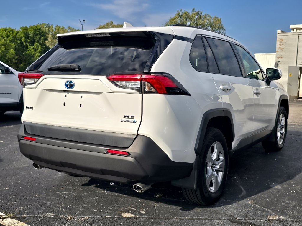 Certified Used 2020 White Toyota XLE image 8