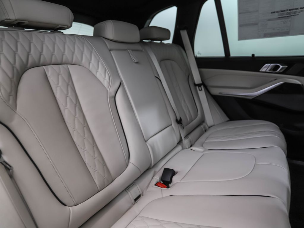 Thumbnail: 2026 BMW X5 - 27