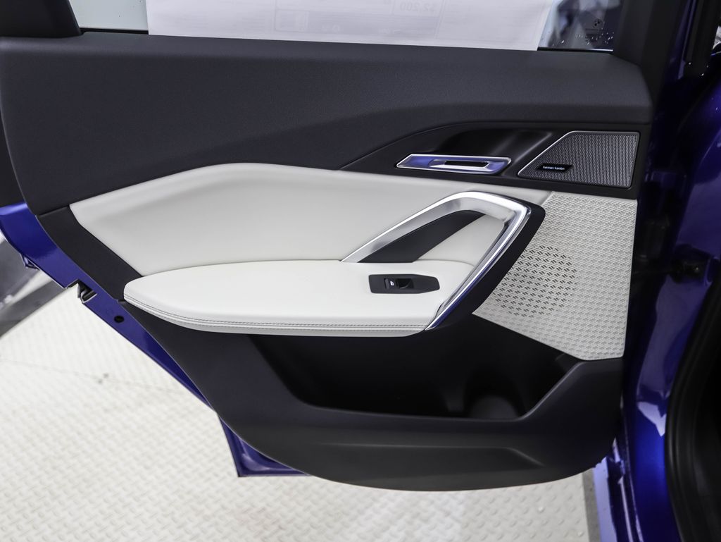 Thumbnail: 2026 BMW X1 - 19