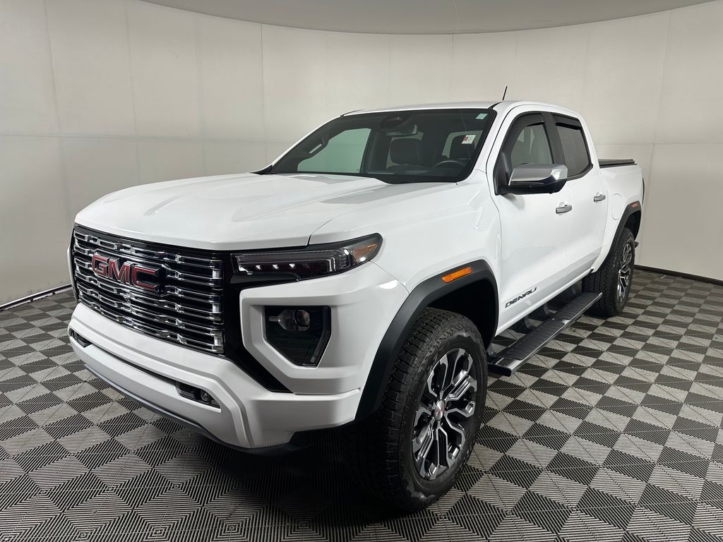 Summit White 2024 GMC Canyon Pickup Truck Four-Wheel Drive 8-Speed Automatic