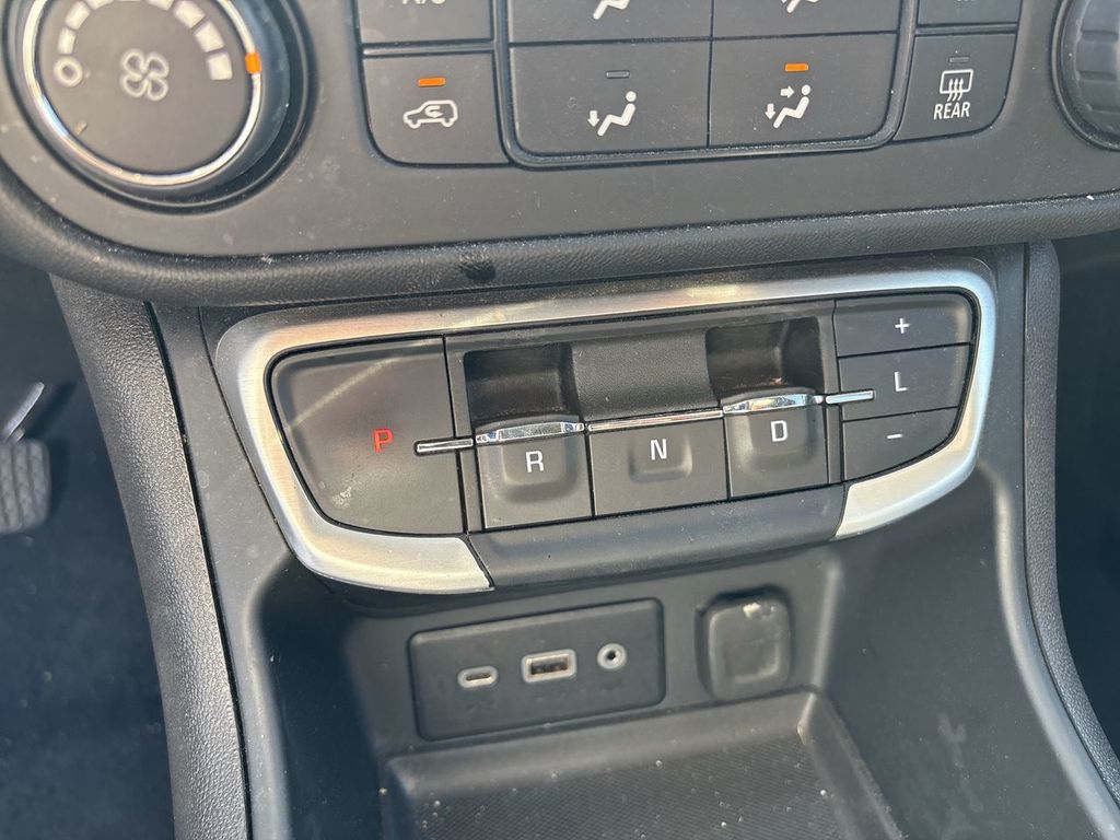Used 2024 GMC Terrain SUV