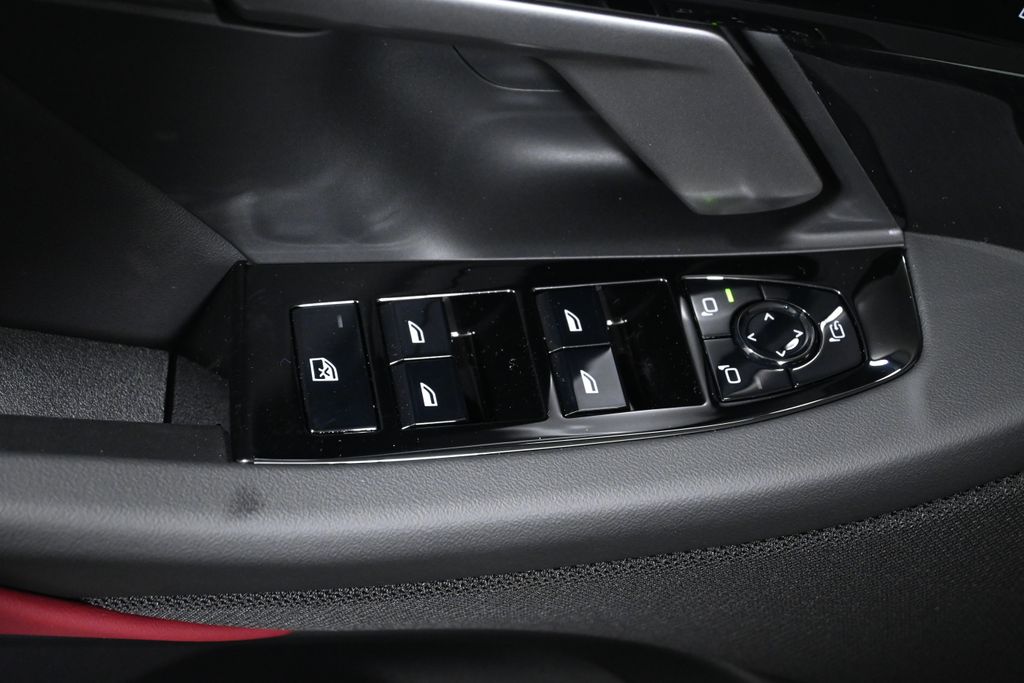 Thumbnail: 2026 BMW 5 Series - 31