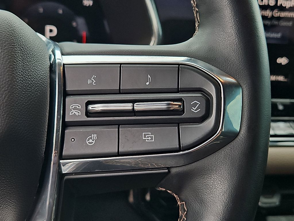 Thumbnail: 2023 GMC Canyon - 23