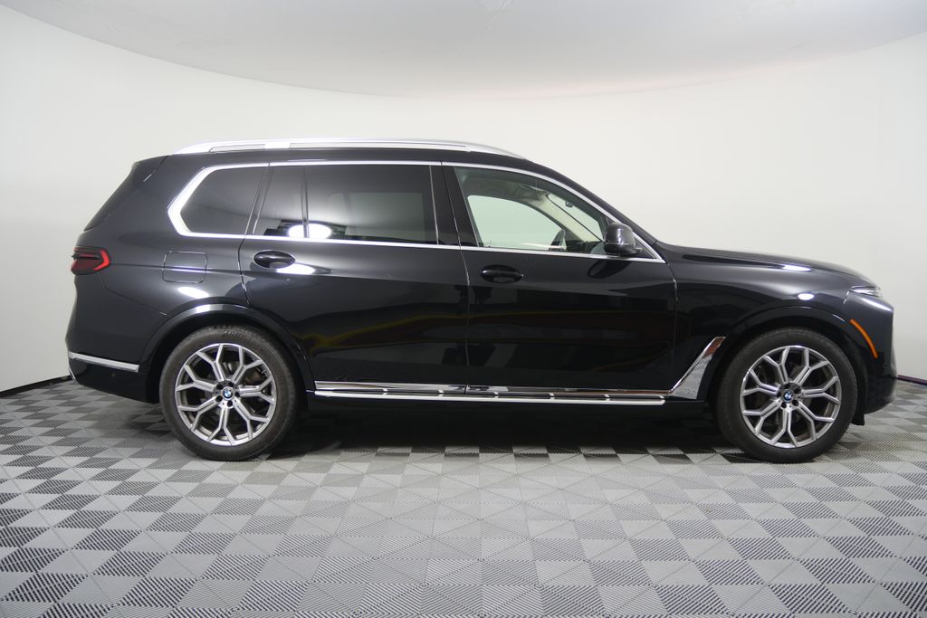 Thumbnail: 2025 BMW X7 - 2