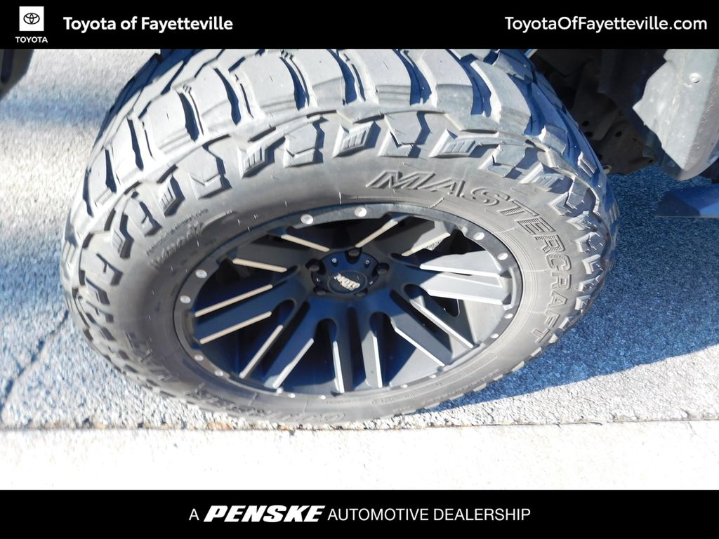 Thumbnail: 2020 Jeep Gladiator - 8