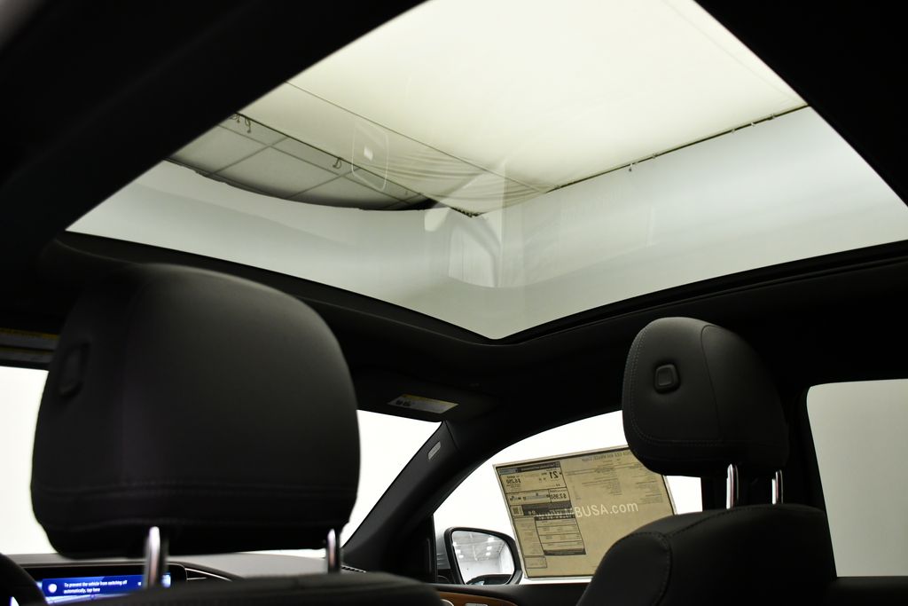 Thumbnail: 2026 Mercedes-Benz GLE - 16