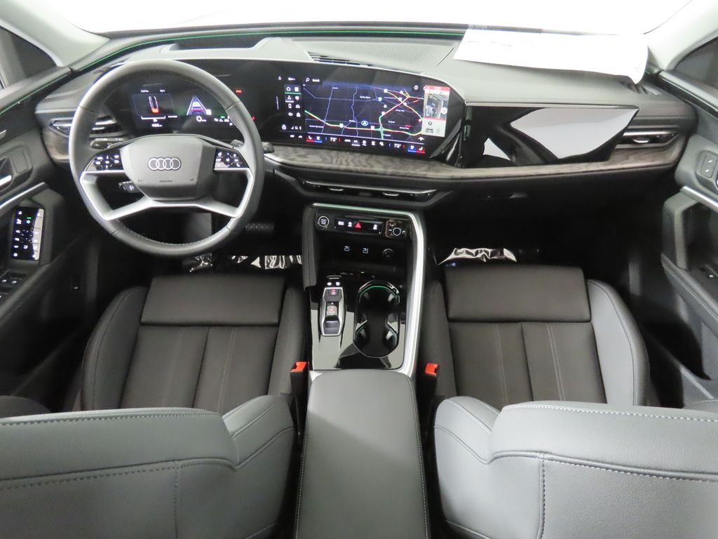 Thumbnail: 2025 Audi Q5 - 12