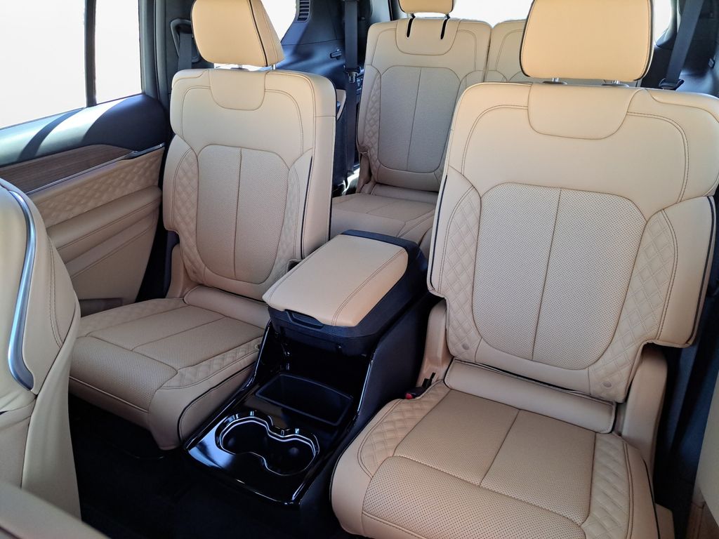 New Car 2025 Jeep Grand Cherokee L  Summit For Sale Under $60,000 In Austin, Texas