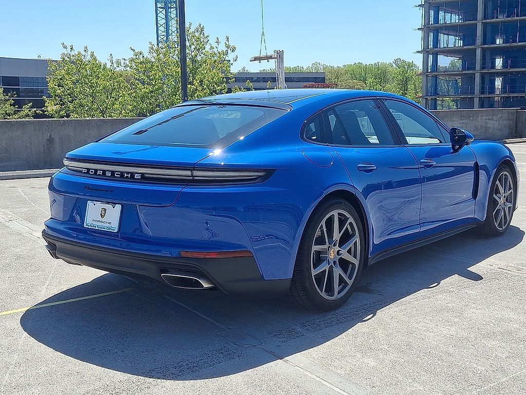 Thumbnail: 2025 Porsche Panamera - 8