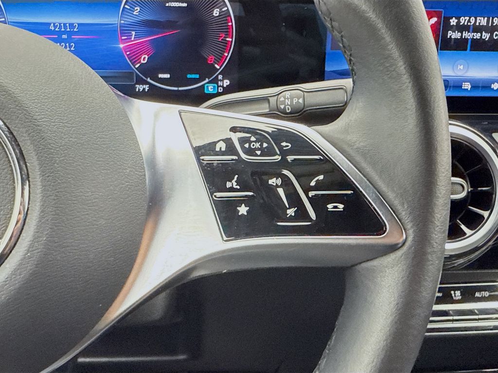 Thumbnail: 2025 Mercedes-Benz GLA - 12