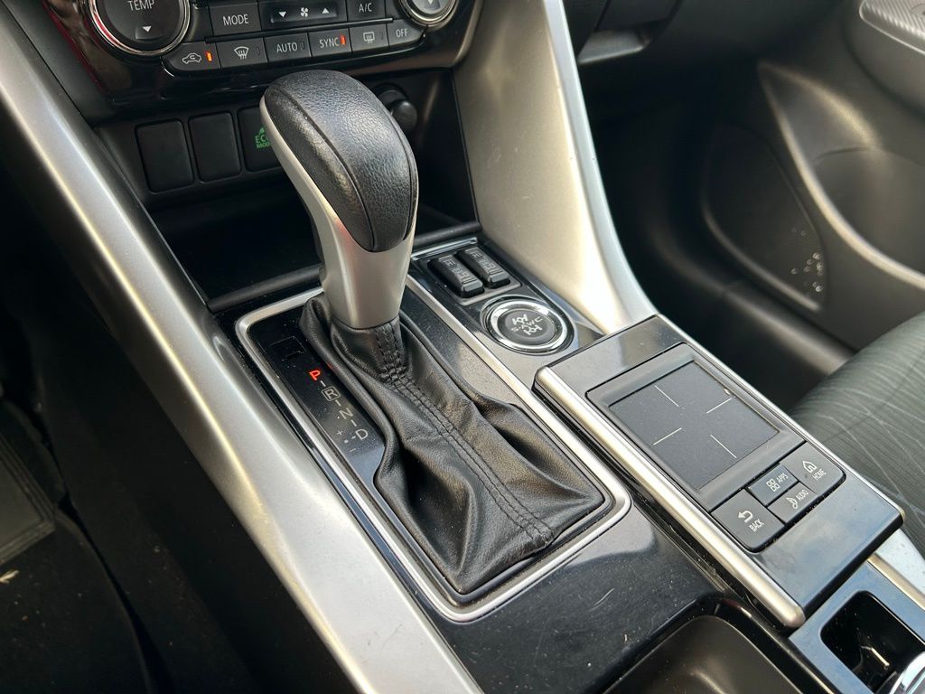 Thumbnail: 2019 Mitsubishi Eclipse Cross - 25