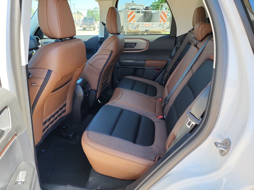 2025 Ford Bronco Sport Outer Banks photo