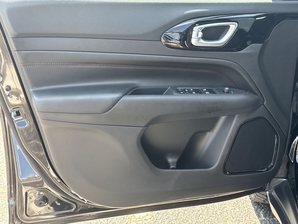 2026 Jeep Compass Trailhawk Black at Victoria Chrysler Dodge Jeep Ram