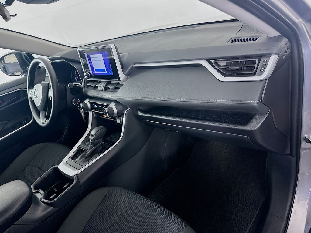 Thumbnail: 2025 Toyota RAV4 - 29