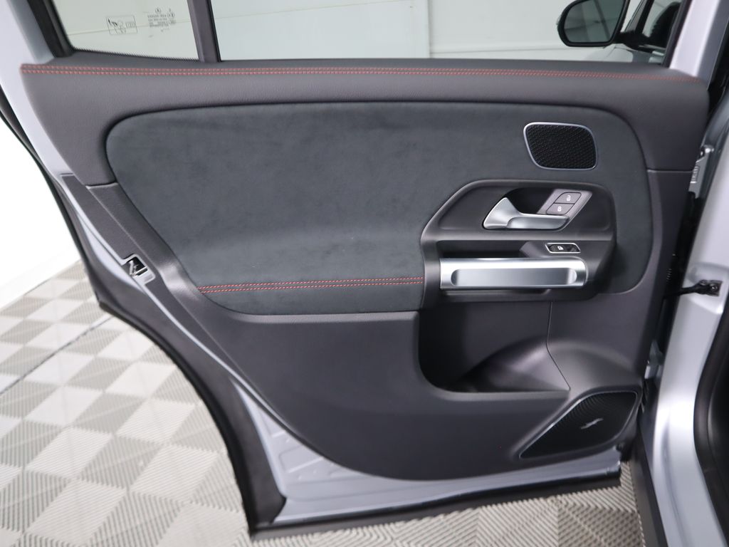 2024 Mercedes-Benz EQB 250+ 29