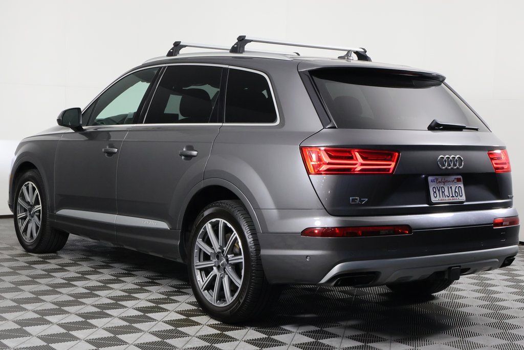 Thumbnail: 2019 Audi Q7 - 6
